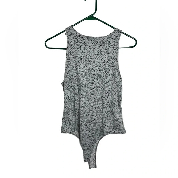 Gaze Gray Leopard Print Sleeveless Bodysuit Size Large- very soft - Picture 1 of 4